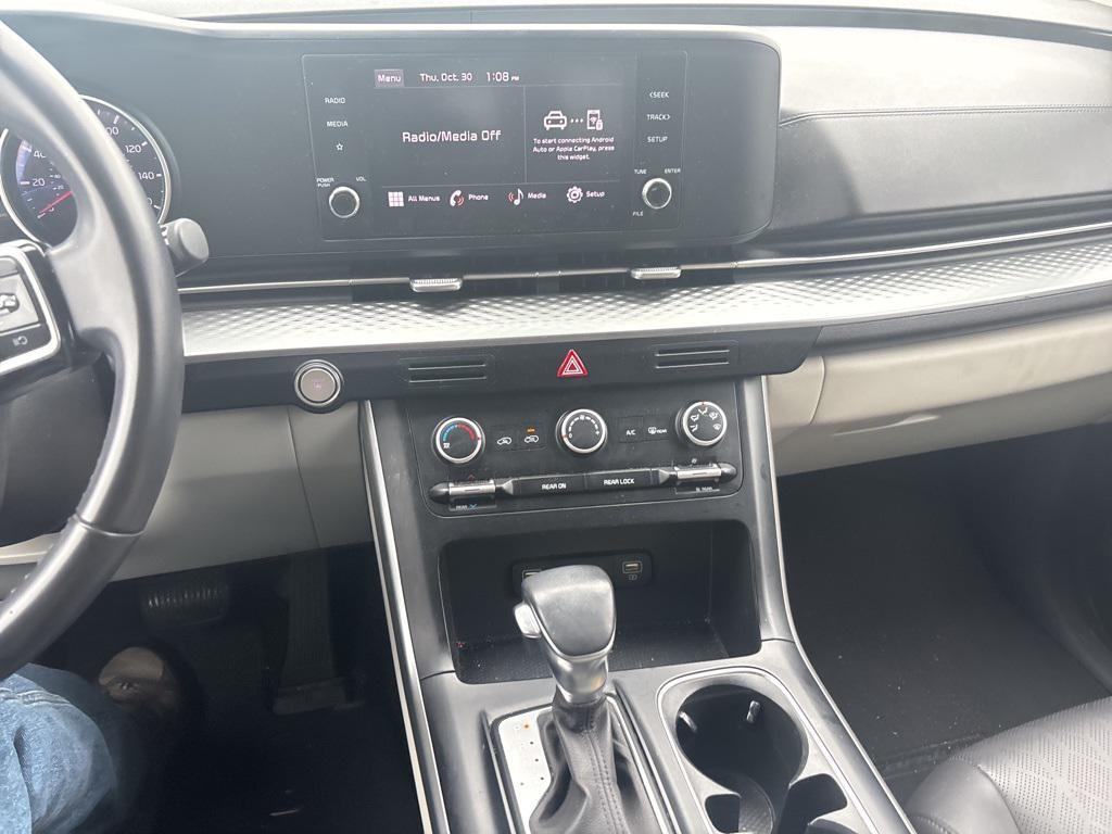 used 2023 Kia Carnival car, priced at $29,241