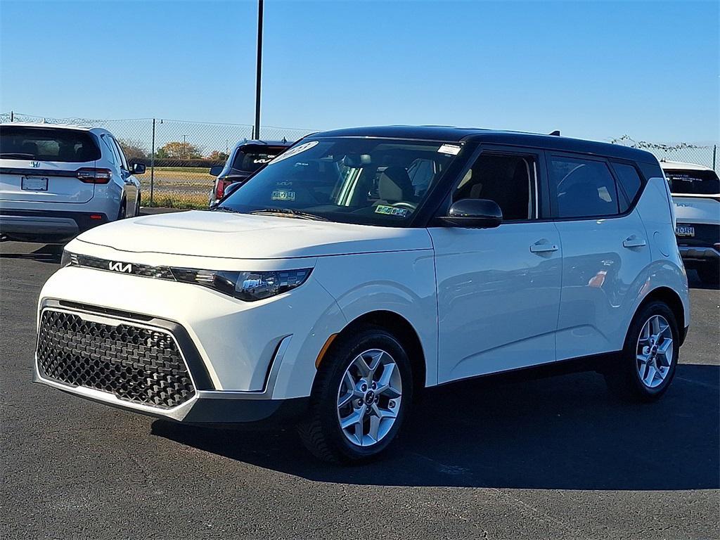 used 2023 Kia Soul car, priced at $16,880