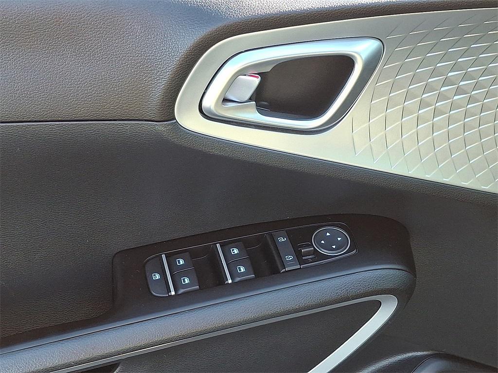 used 2023 Kia Soul car, priced at $16,880