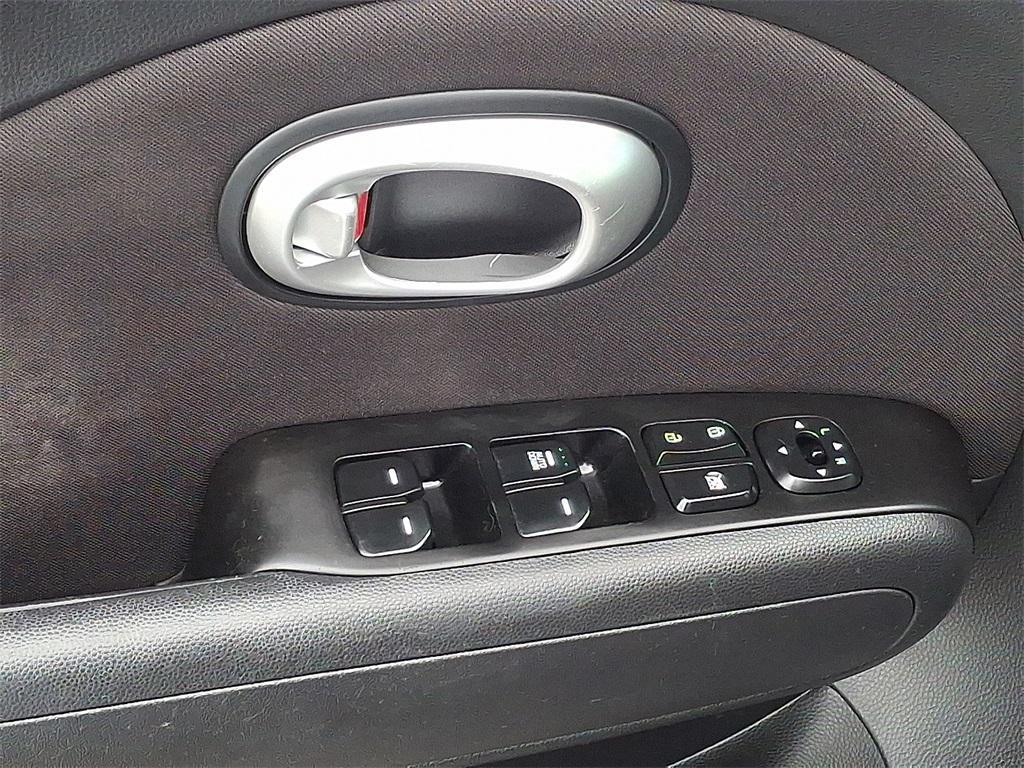 used 2016 Kia Soul car, priced at $7,617