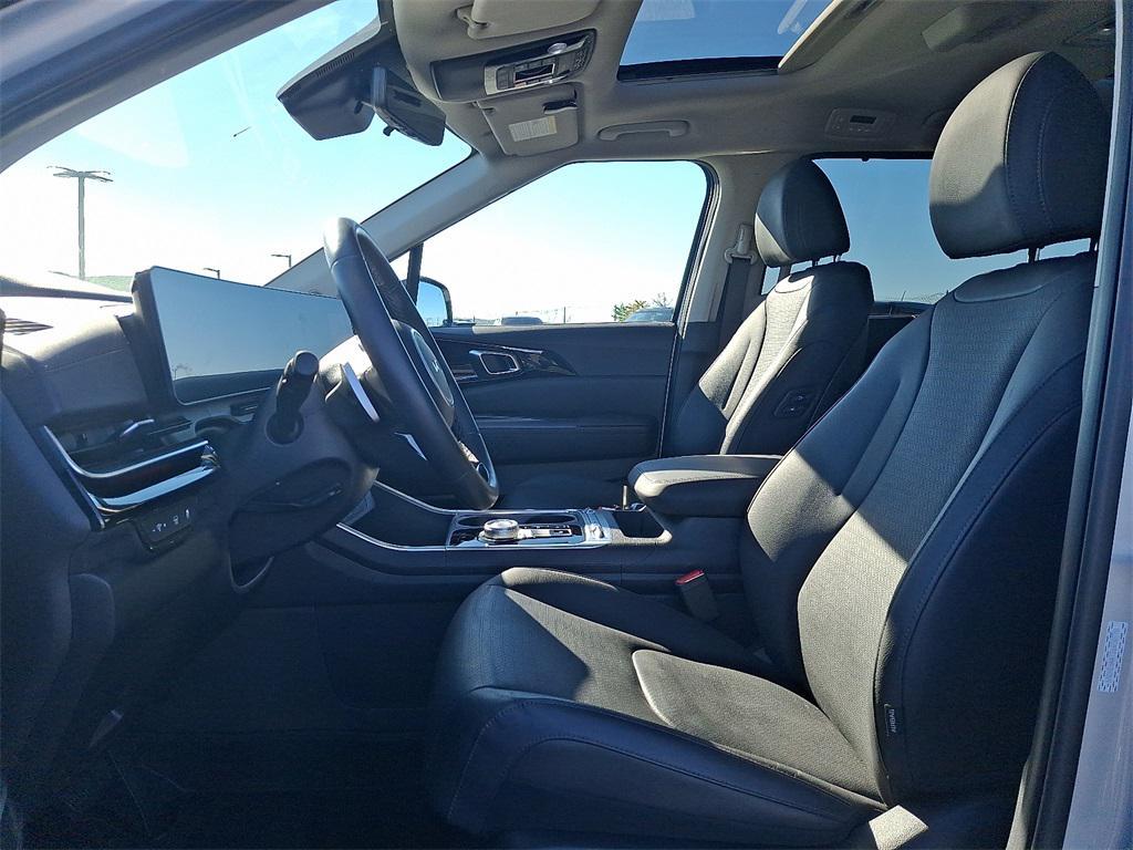 used 2025 Kia Carnival Hybrid car, priced at $46,337