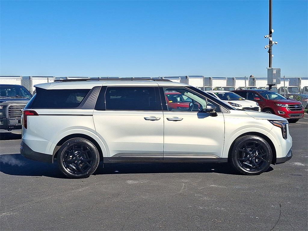 used 2025 Kia Carnival Hybrid car, priced at $46,337