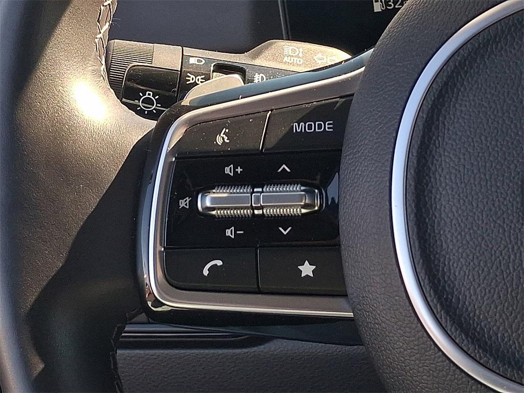 used 2025 Kia Carnival Hybrid car, priced at $46,337