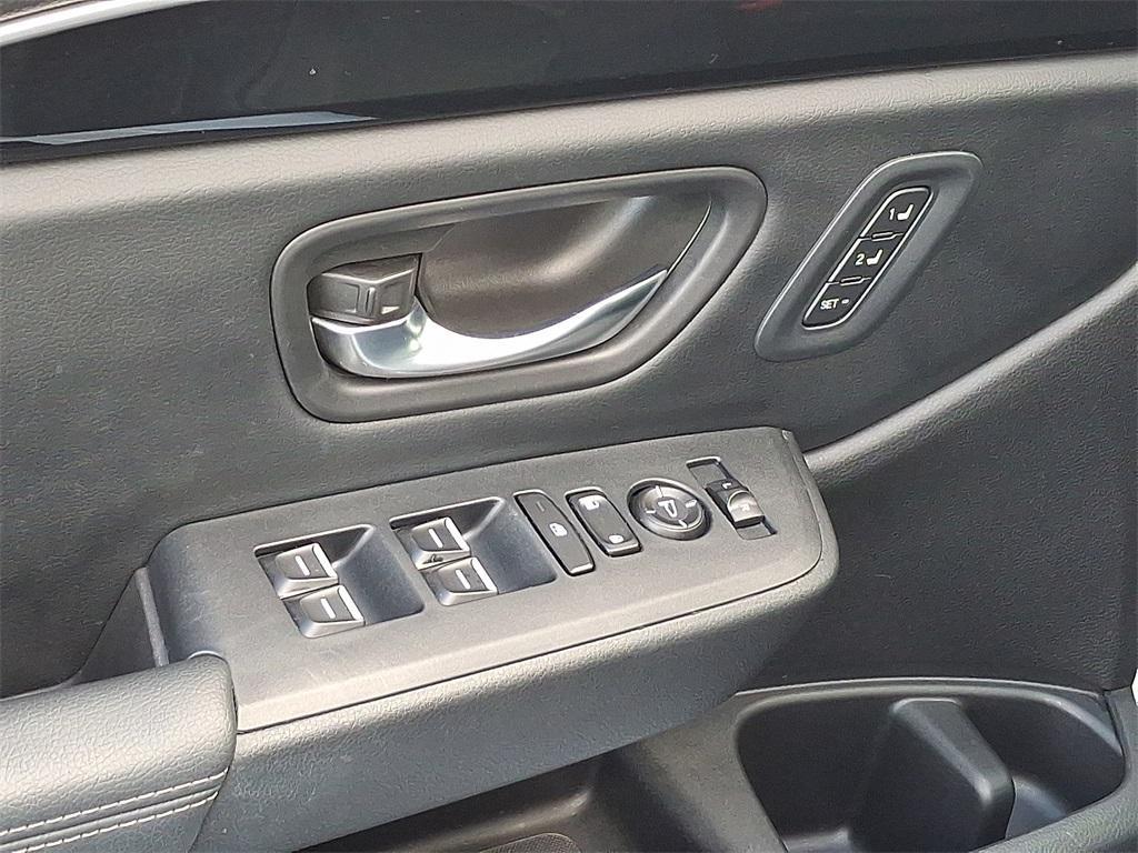 used 2023 Honda Pilot car, priced at $35,343