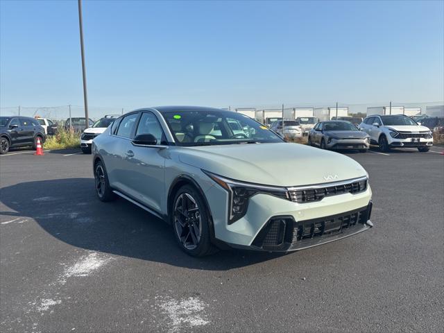 used 2025 Kia K4 car