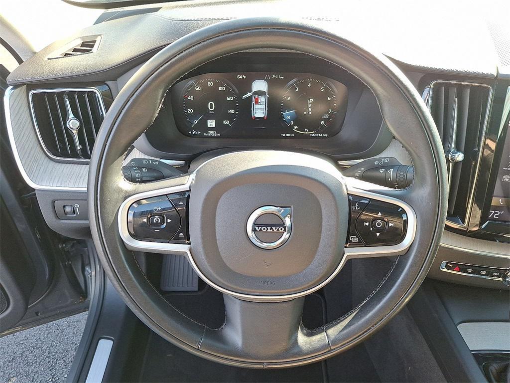 used 2021 Volvo XC60 car, priced at $24,441