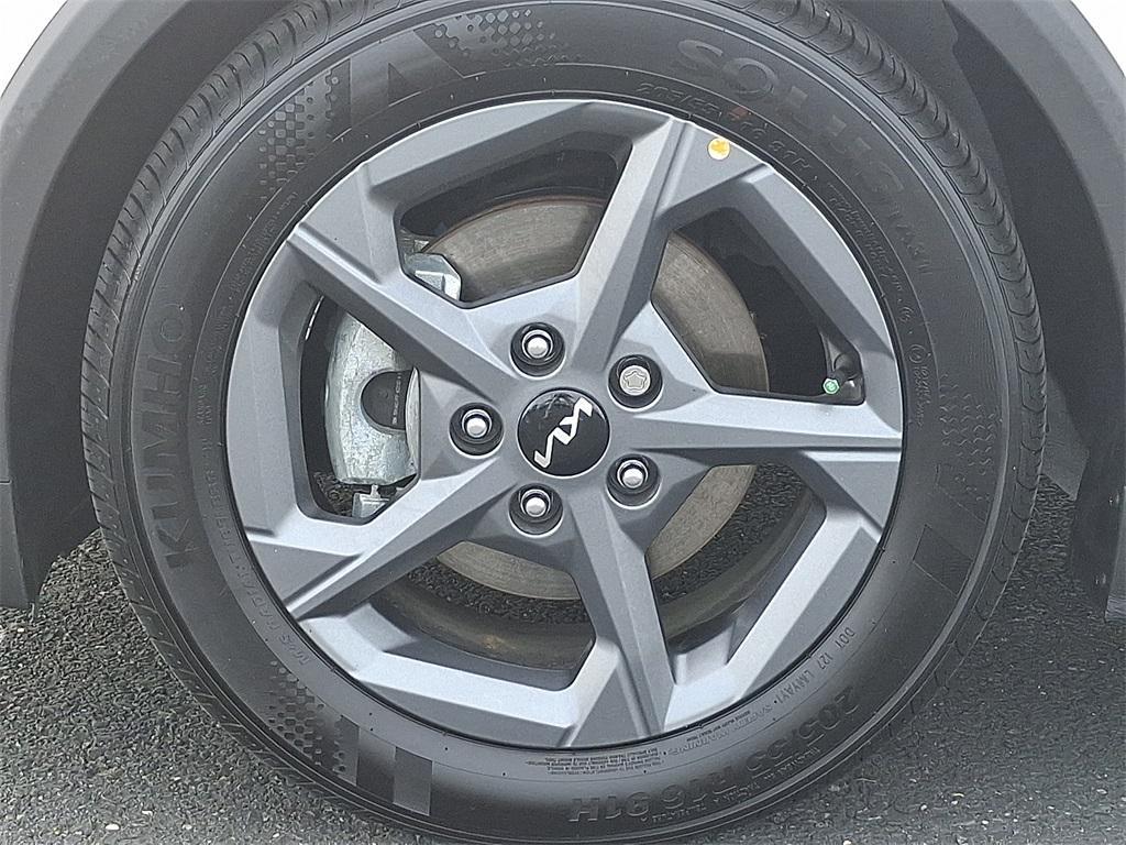used 2025 Kia K4 car, priced at $20,900