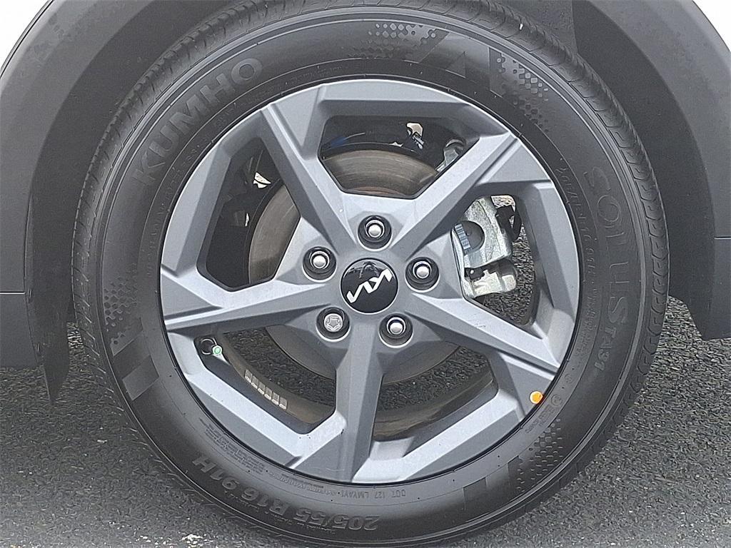 used 2025 Kia K4 car, priced at $20,900
