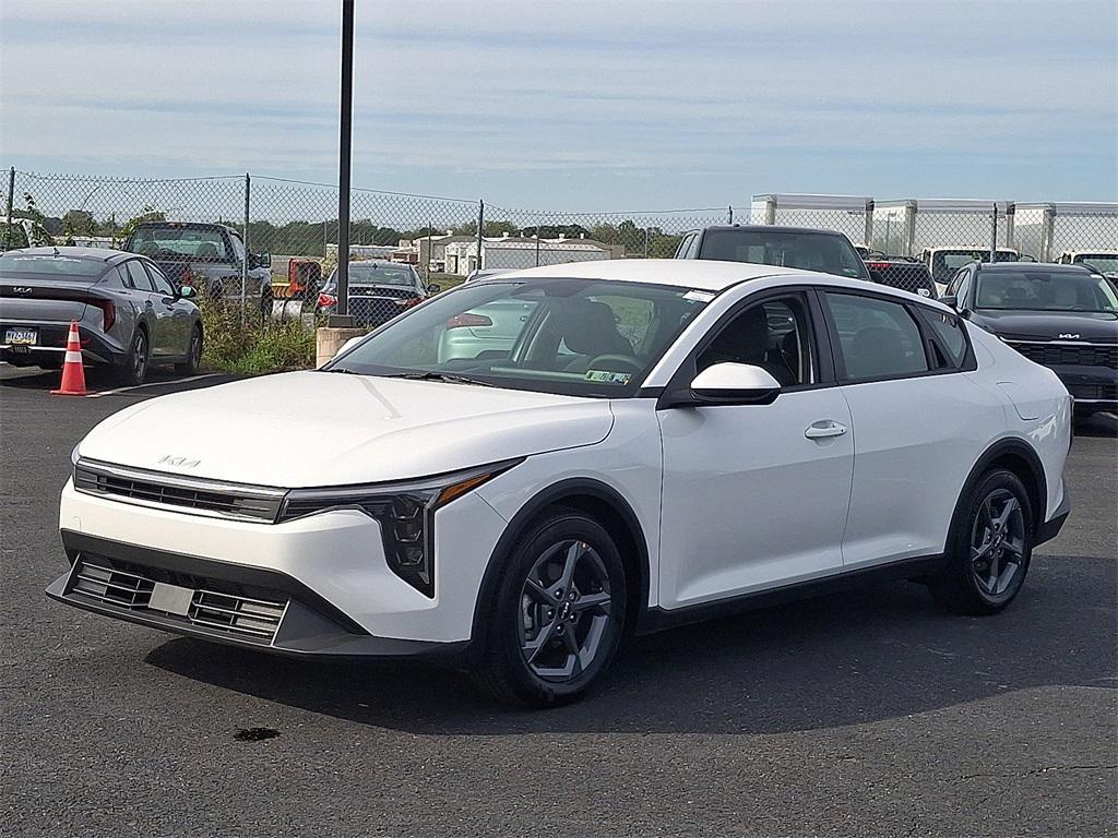 used 2025 Kia K4 car, priced at $20,900