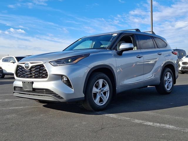 used 2021 Toyota Highlander car, priced at $30,987