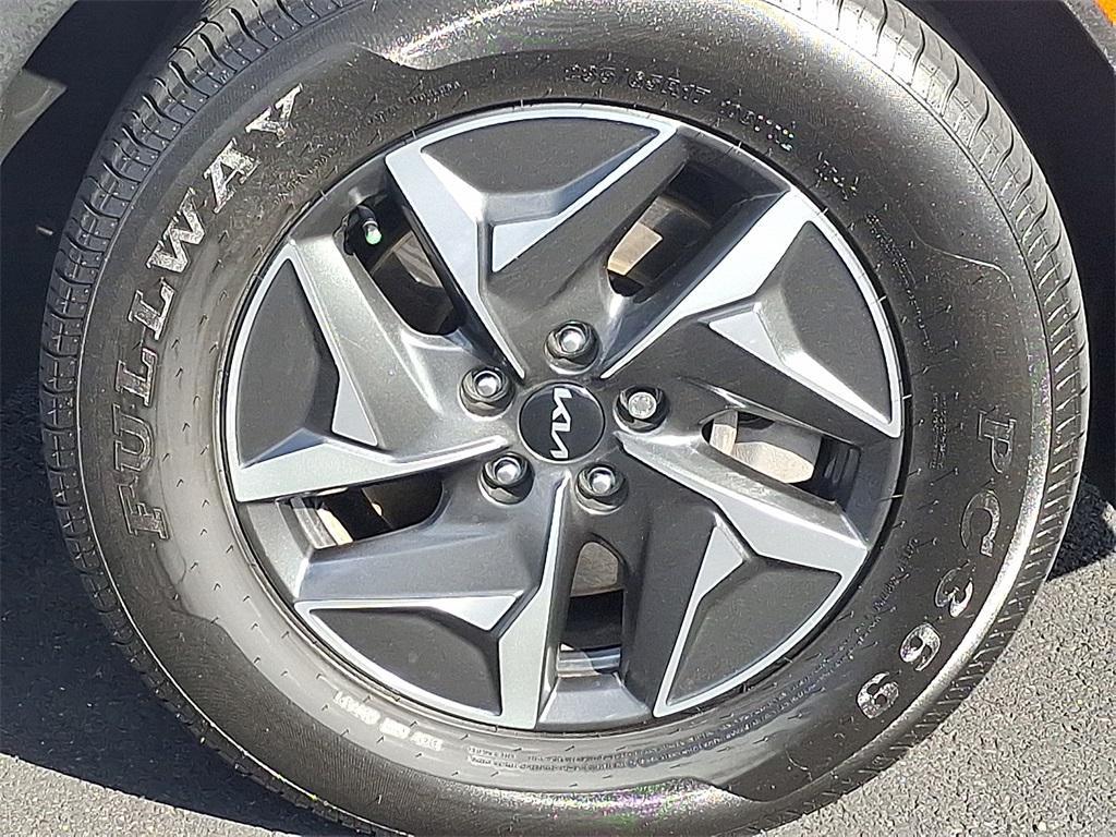 used 2022 Kia Sorento Hybrid car, priced at $20,549