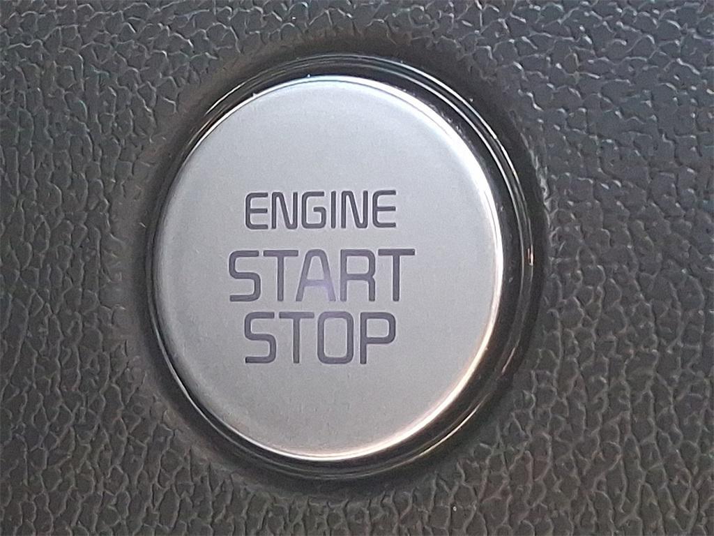 used 2022 Kia Sorento Hybrid car, priced at $20,549