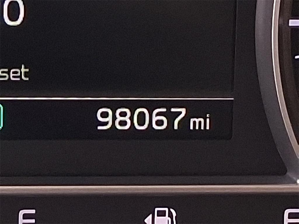 used 2022 Kia Sorento Hybrid car, priced at $20,549