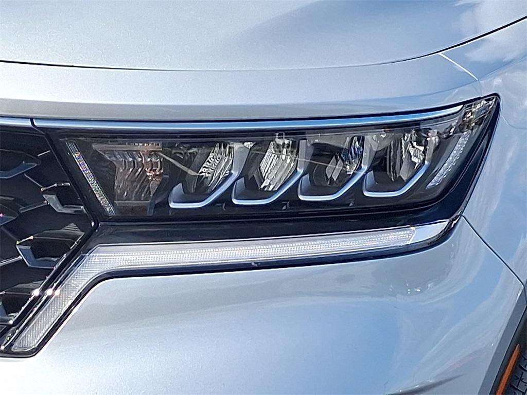 used 2022 Kia Sorento Hybrid car, priced at $20,549