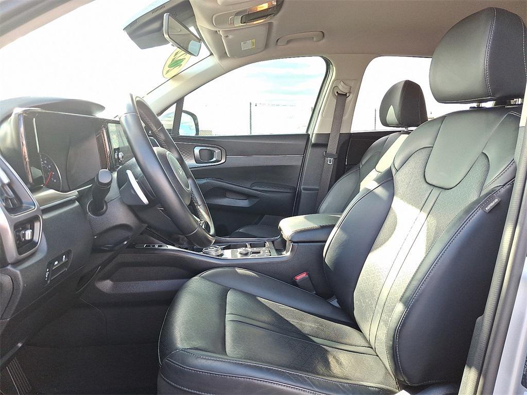 used 2022 Kia Sorento Hybrid car, priced at $20,549