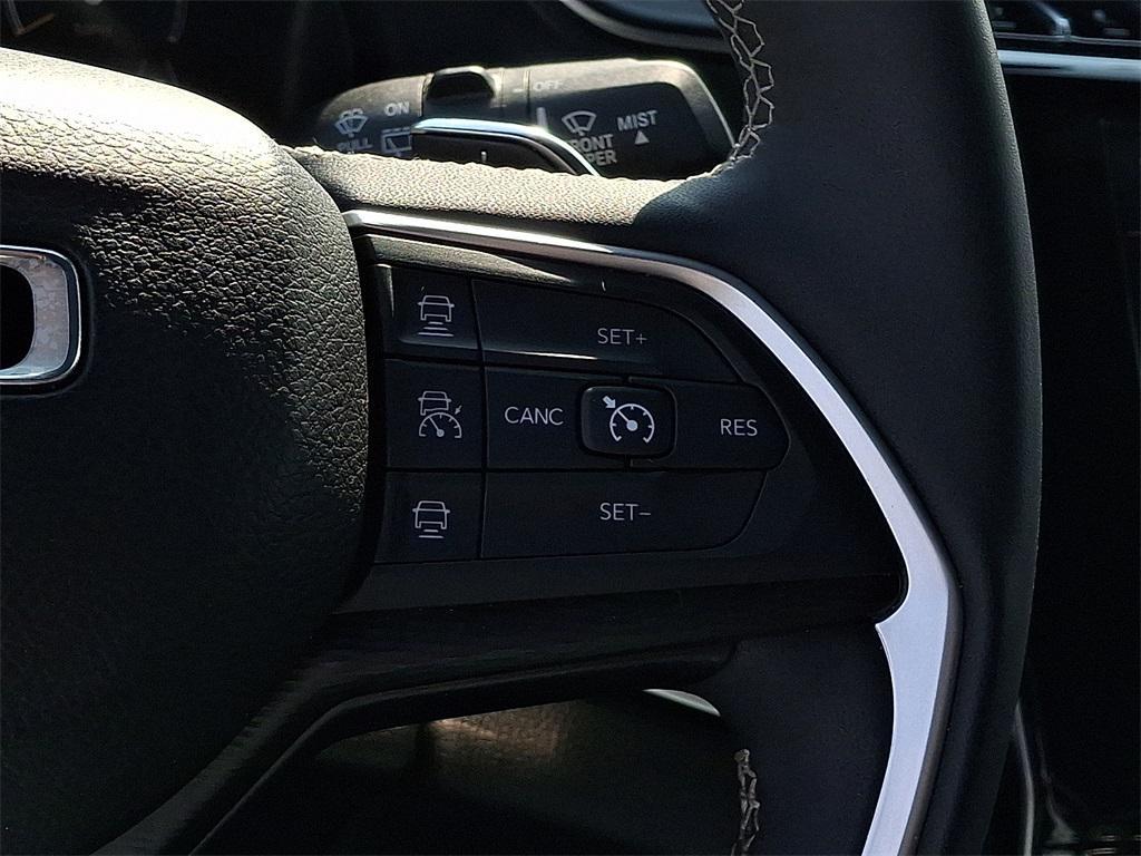 used 2023 Jeep Grand Cherokee L car, priced at $27,995