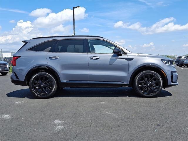 used 2022 Kia Sorento car, priced at $32,172