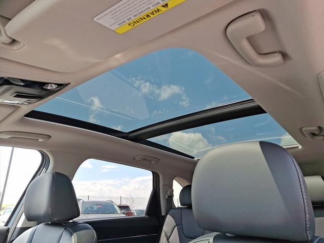 used 2022 Kia Sorento car, priced at $32,172