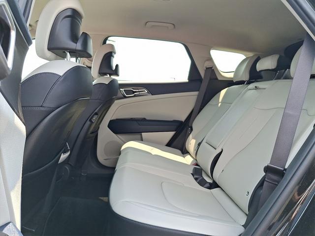 used 2023 Kia Sportage Hybrid car, priced at $29,412
