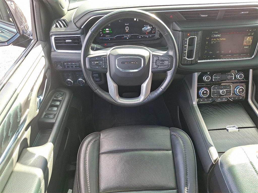 used 2022 GMC Yukon XL car, priced at $57,152