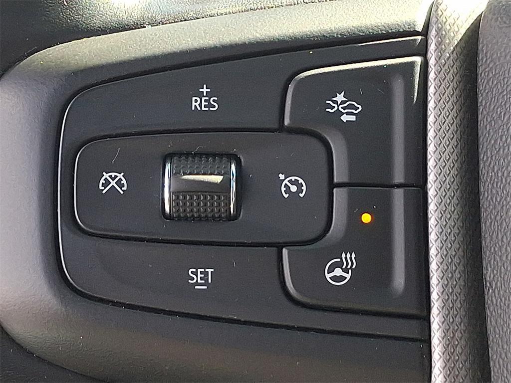 used 2022 GMC Yukon XL car, priced at $57,152