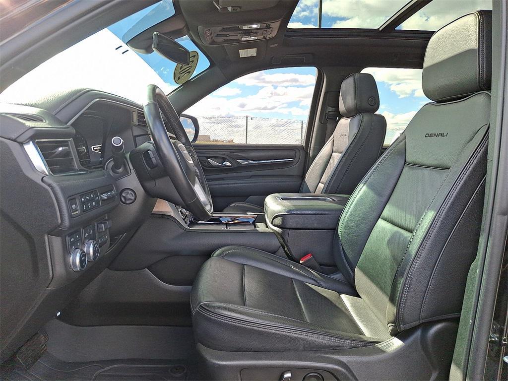 used 2022 GMC Yukon XL car, priced at $57,152