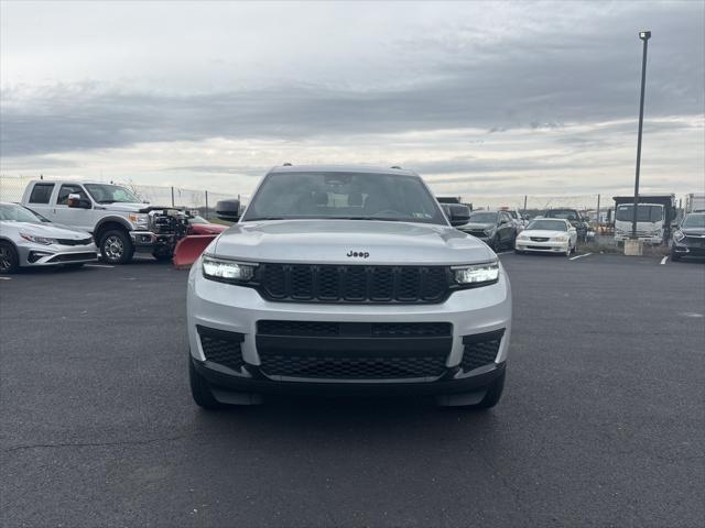 used 2023 Jeep Grand Cherokee L car, priced at $34,274