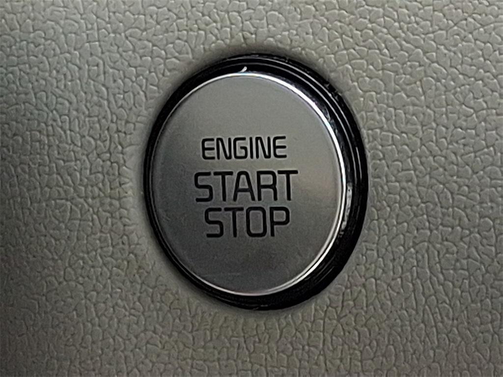 used 2023 Kia Sorento Plug-In Hybrid car, priced at $31,999