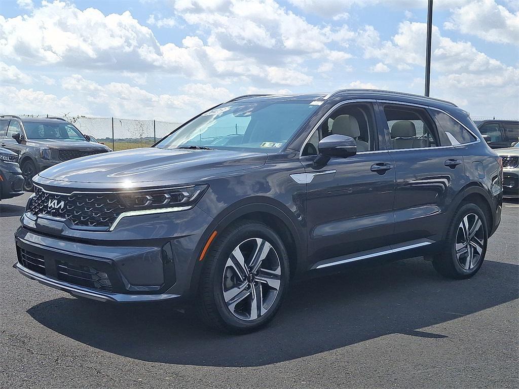 used 2023 Kia Sorento Plug-In Hybrid car, priced at $31,999