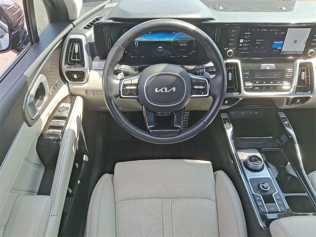 used 2023 Kia Sorento Plug-In Hybrid car, priced at $31,999