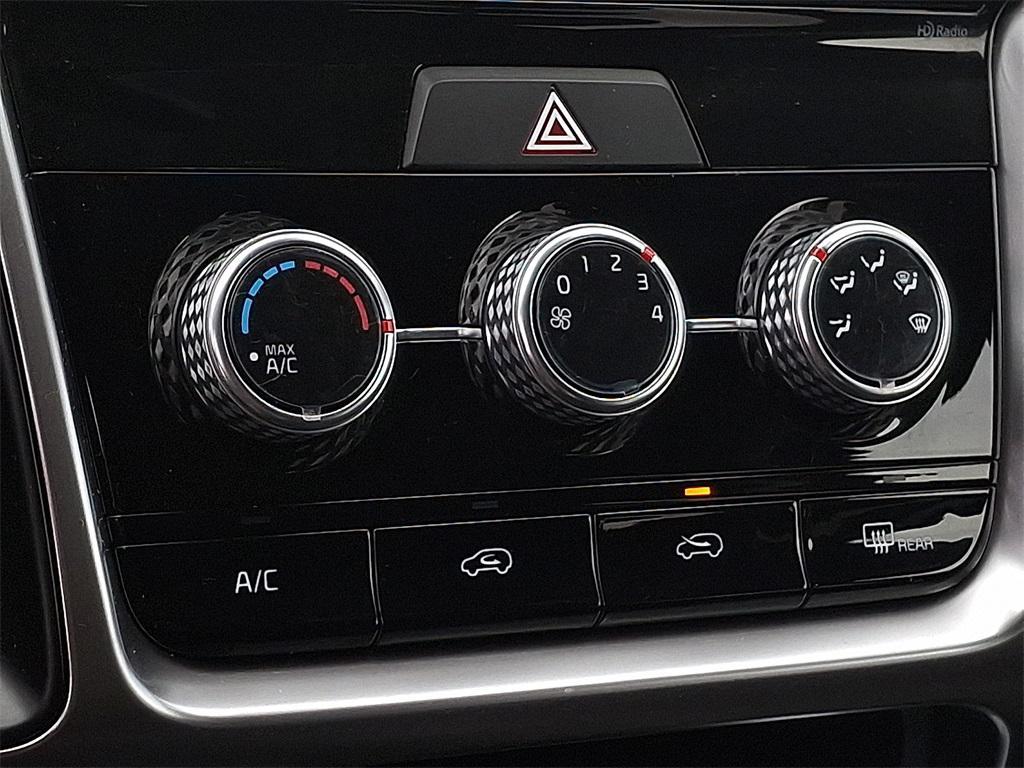 used 2022 Kia Sorento car, priced at $22,539