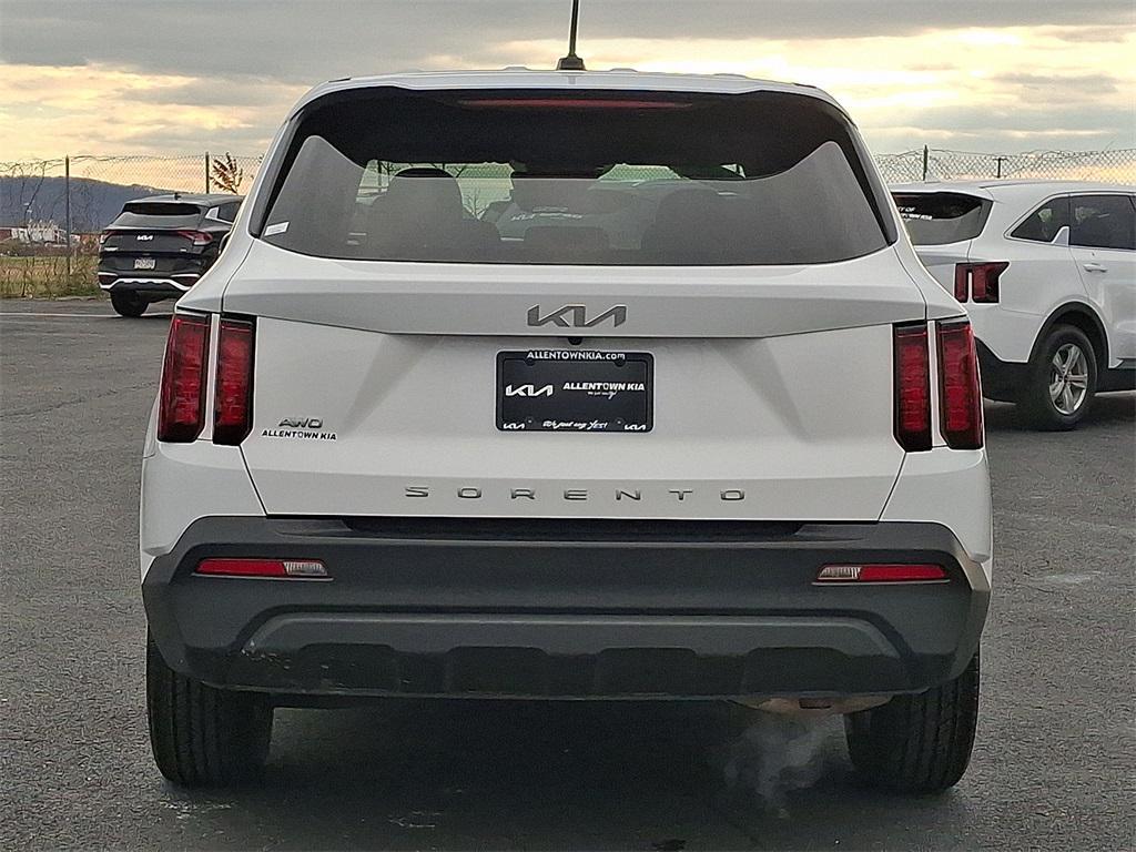 used 2022 Kia Sorento car, priced at $22,539