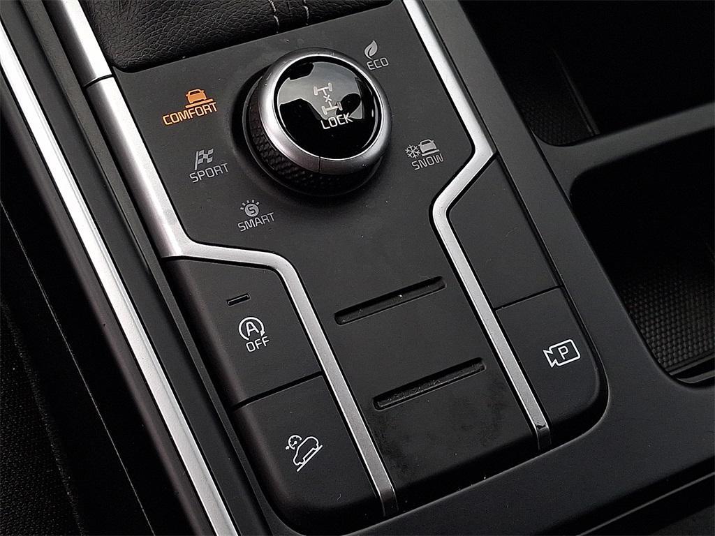 used 2022 Kia Sorento car, priced at $22,539