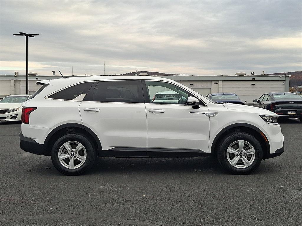 used 2022 Kia Sorento car, priced at $22,539