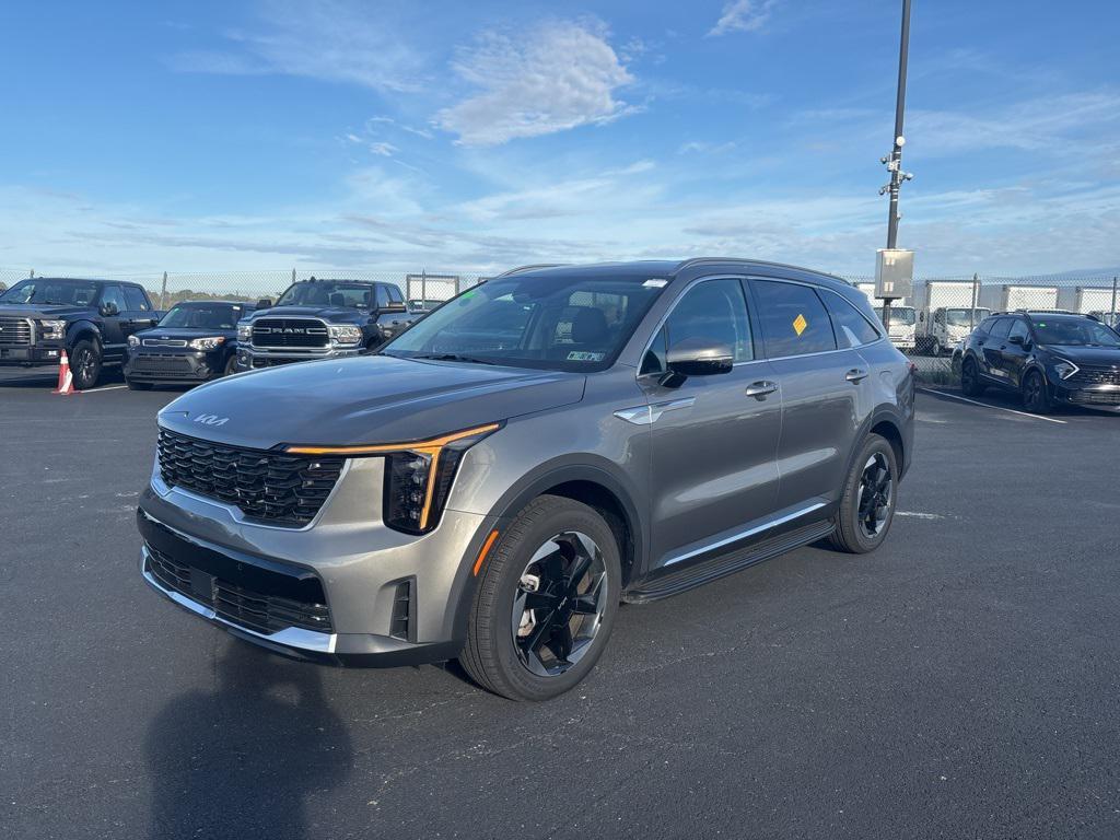 used 2025 Kia Sorento Hybrid car, priced at $36,992