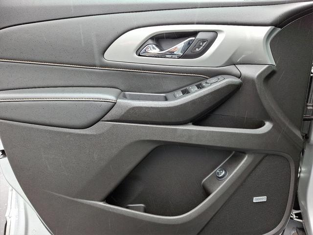 used 2021 Chevrolet Traverse car, priced at $27,400
