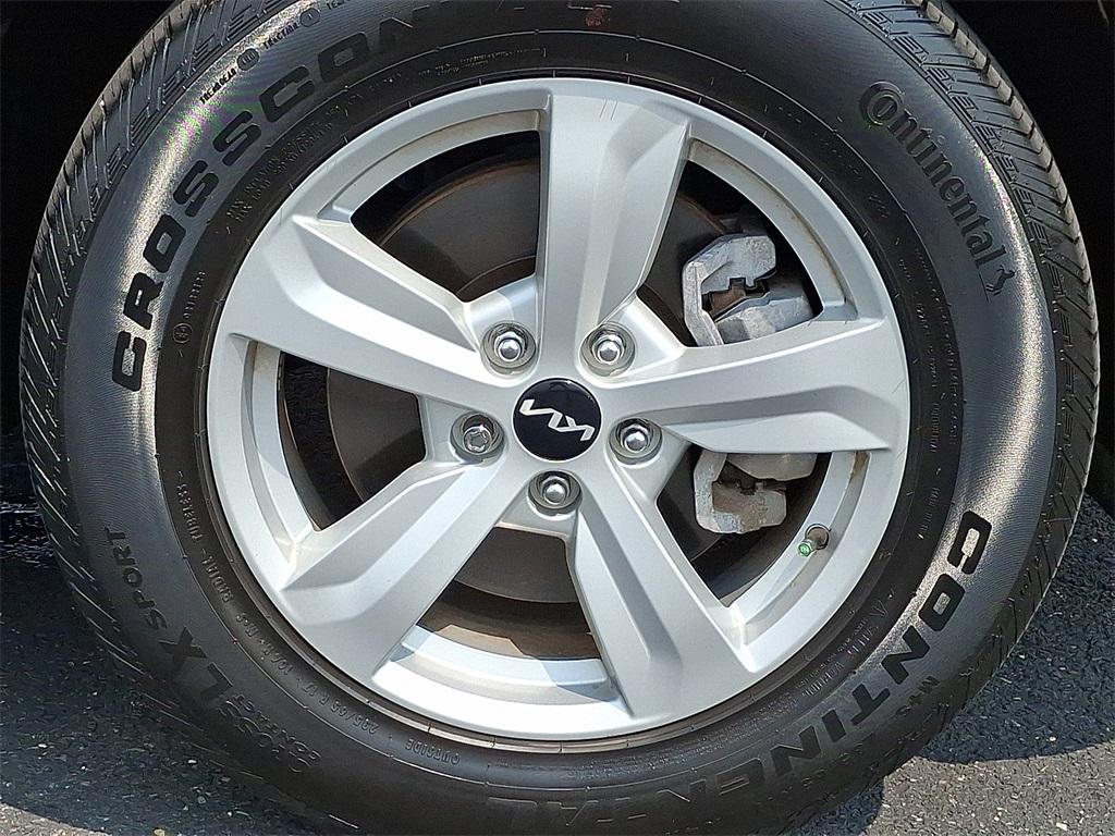 used 2022 Kia Sorento car, priced at $22,600