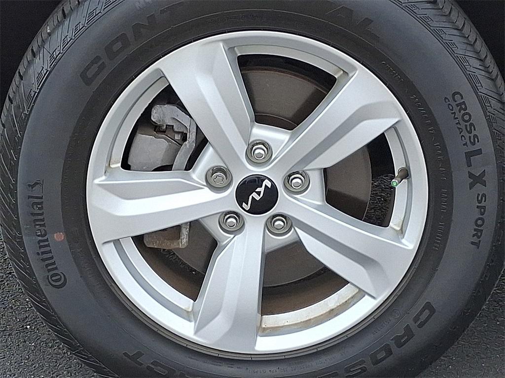 used 2022 Kia Sorento car, priced at $22,600