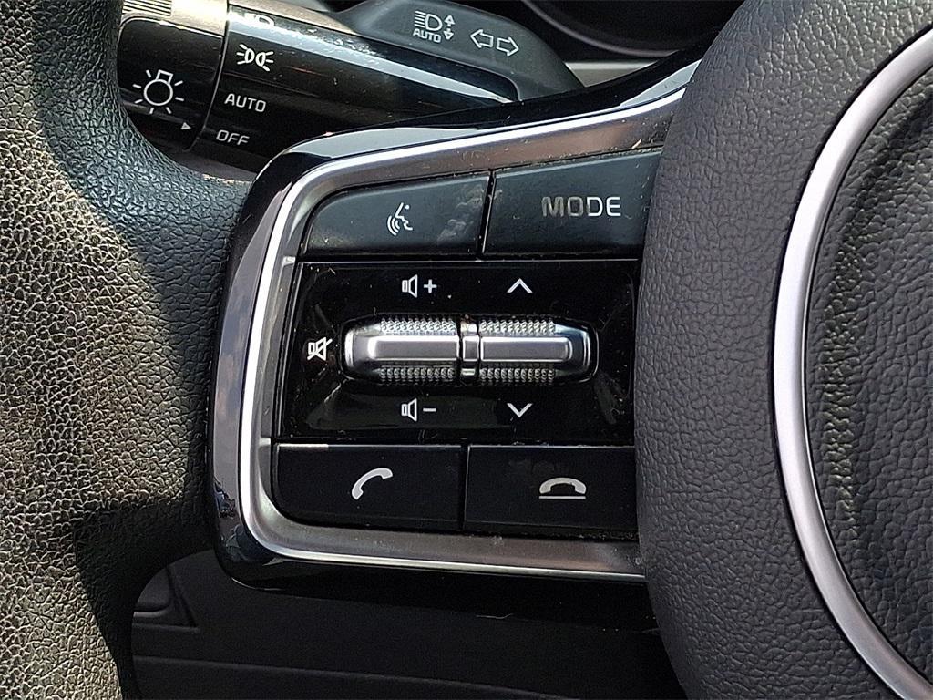 used 2022 Kia Sorento car, priced at $22,600