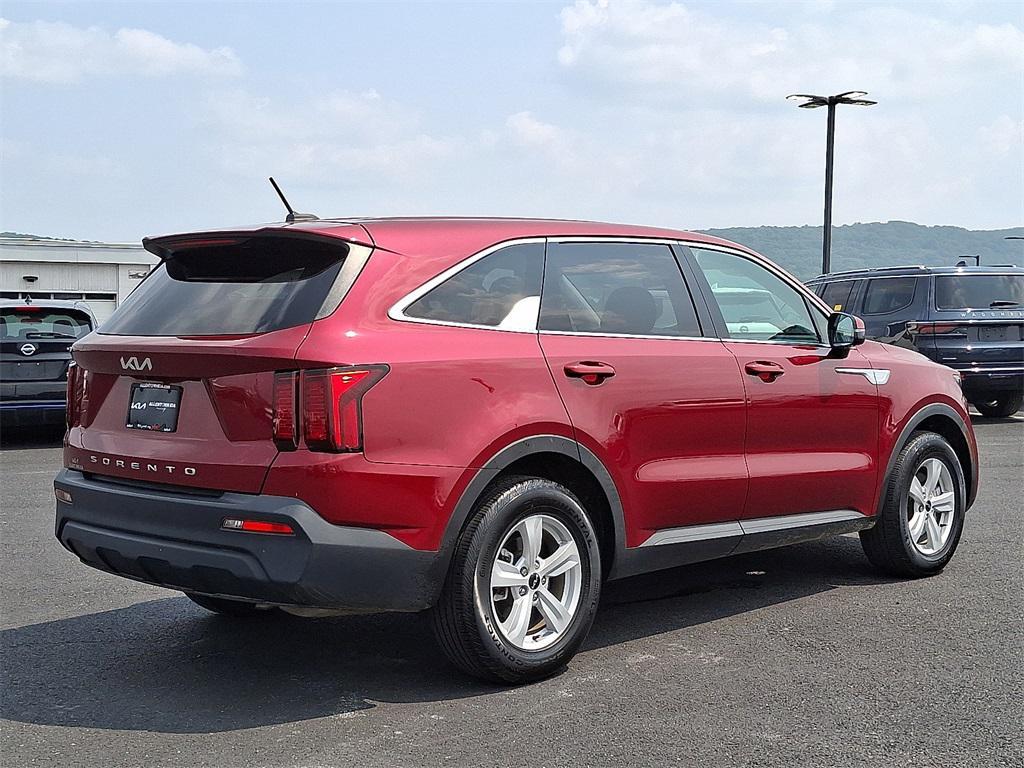 used 2022 Kia Sorento car, priced at $22,600