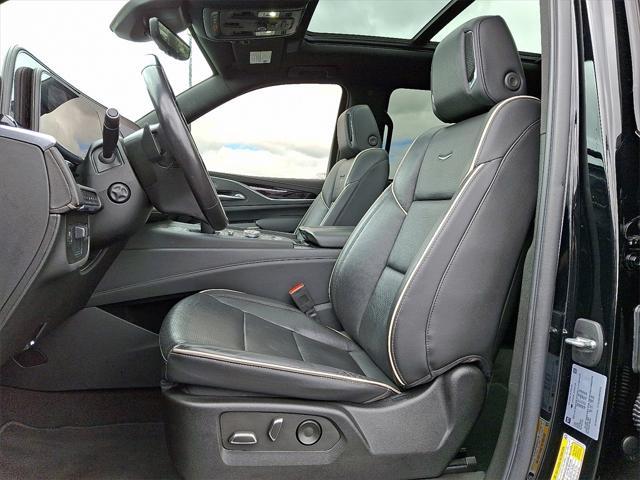 used 2022 Cadillac Escalade ESV car, priced at $65,300