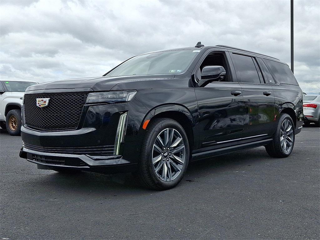 used 2022 Cadillac Escalade ESV car, priced at $62,000