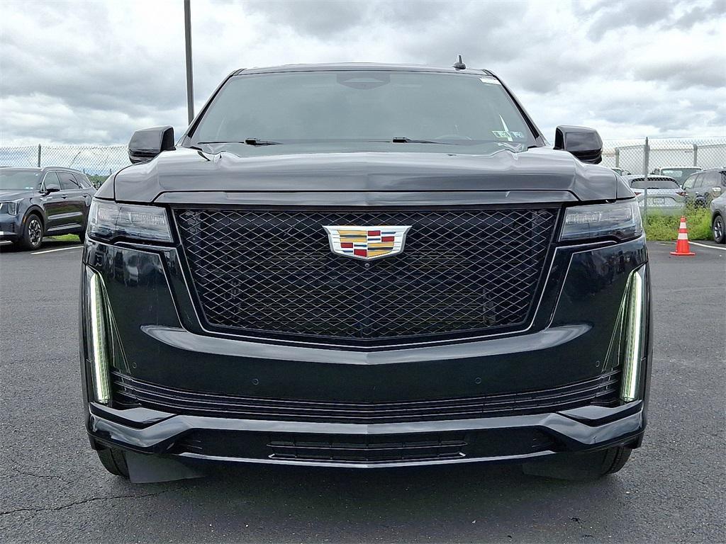 used 2022 Cadillac Escalade ESV car, priced at $62,000