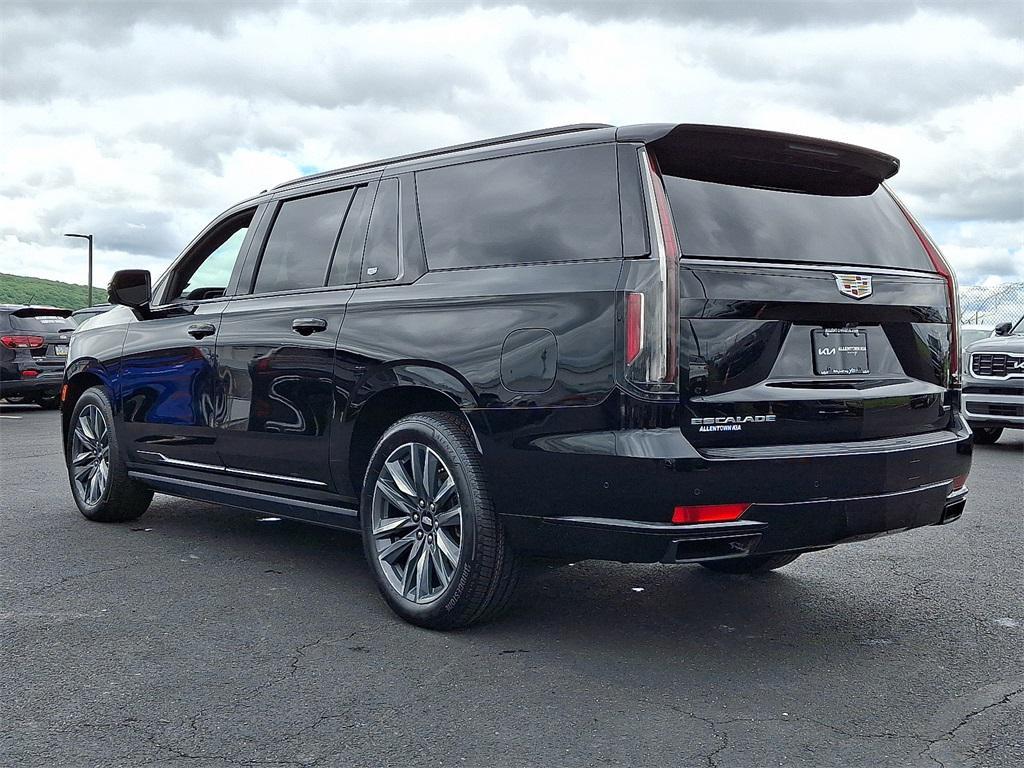 used 2022 Cadillac Escalade ESV car, priced at $62,000
