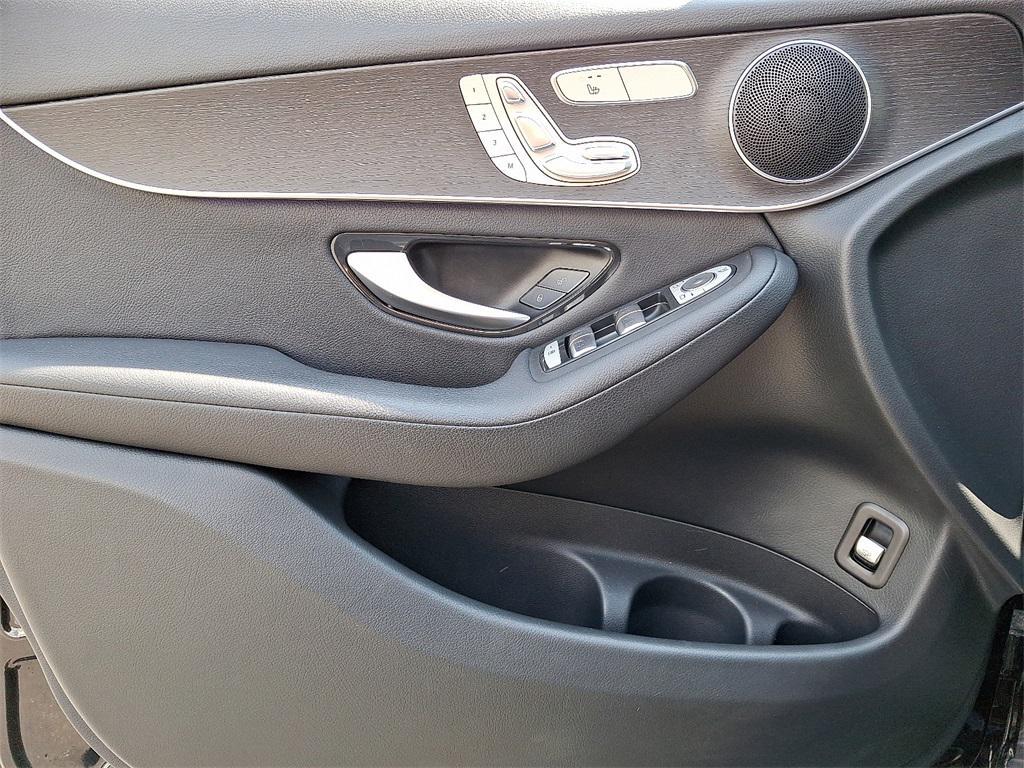 used 2022 Mercedes-Benz GLC 300 car, priced at $33,098