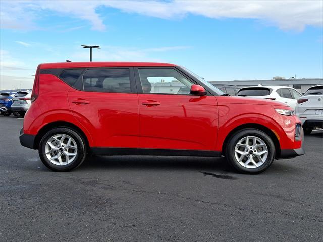 used 2021 Kia Soul car, priced at $16,978