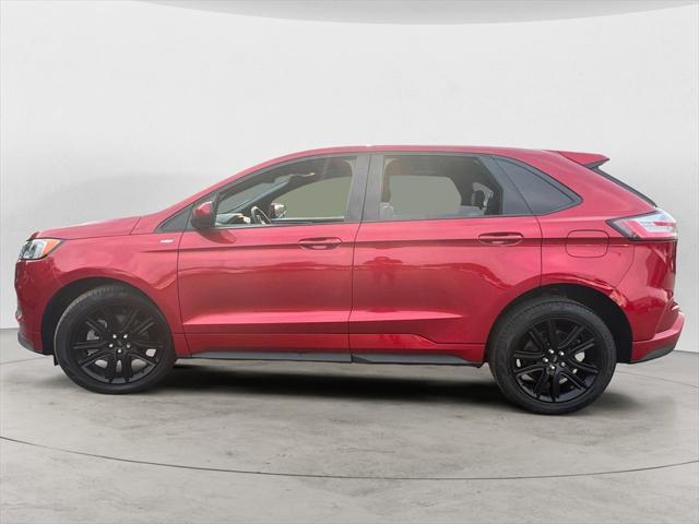 used 2022 Ford Edge car, priced at $30,000