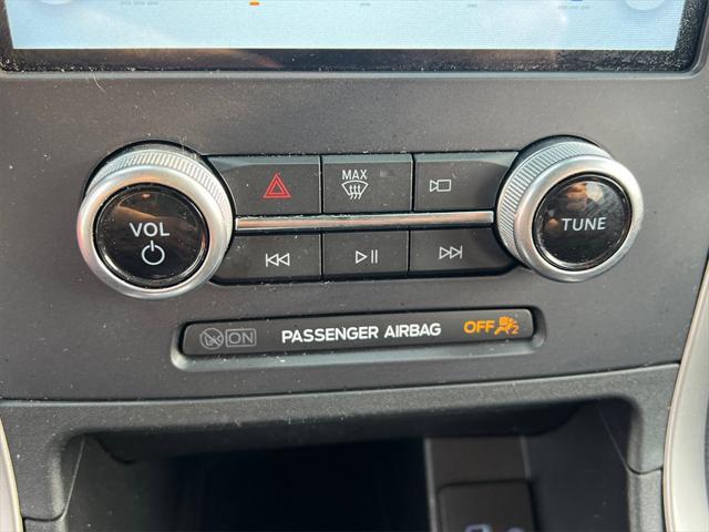 used 2022 Ford Edge car, priced at $30,000