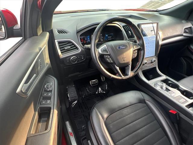 used 2022 Ford Edge car, priced at $30,000
