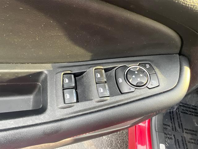 used 2022 Ford Edge car, priced at $30,000